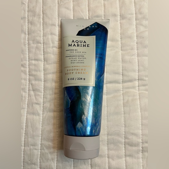 Bath & Body Works Aqua Marine Mineral Complex Soothing Body...